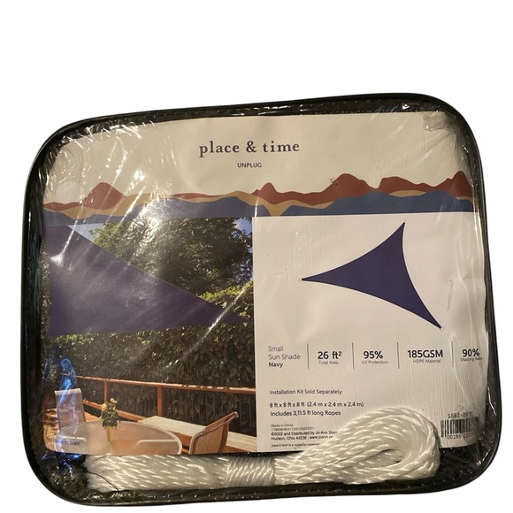 Small Triangular Sun Shade - Picture 1 of 3